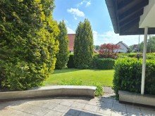 20240606_160446 Verkauft! Park�hnliches Grundst�ck mit gro�em Bungalow und Bauplatz-Provisionsfrei