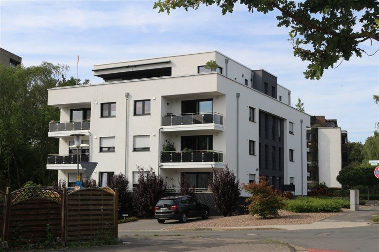IMG_4411 Bad Salzuflen Erdgeschosswohnung Gro�e Mietwohnung mit Terrasse, Personenaufzug u.Tiefgarage